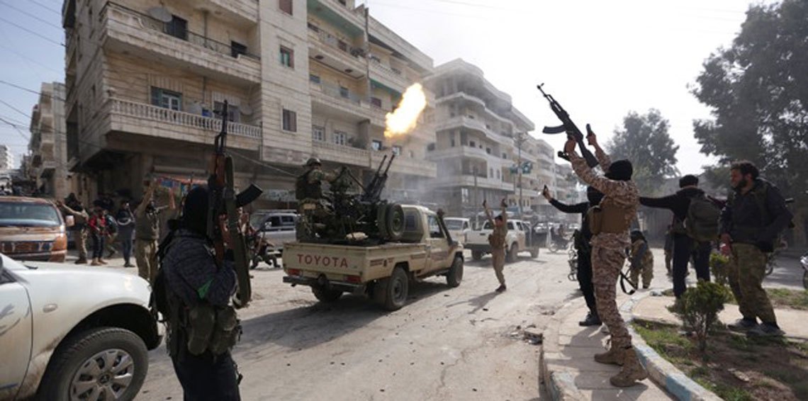 عودة الاشتباكات العنيفة بين "هيئة تحرير الشام" و"الفيلق الثالث" في عفرين