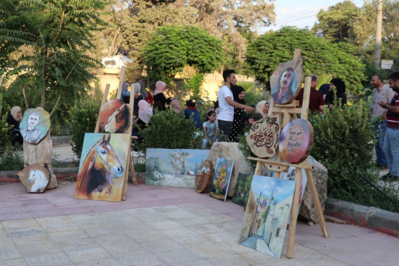 لجنة الثقافة والفن في منبج تفتتح معرض للفن التشكيلي
