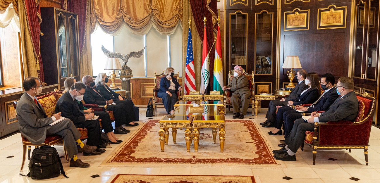 مسعود بارزاني يبحث مع وفود دبلوماسية أمريكية وأوروبية وروسية الأوضاع الأخيرة في الإقليم والأزمة السياسية العراقية