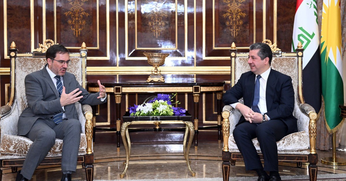 رئيس حكومة إقليم كردستان يبحث مع السفير البريطاني تطورات العملية السياسية في الإقليم والعراق