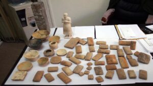 العراق يستعيد 17الف قطعة اثارية من أميركا و2500 من لبنان