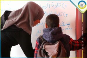 مستهدفةً طلاب مدارس الطبقة.. مديرية البيئة تنظم سلسلة دروس للتوعية حول مخاطر تلوث البيئة