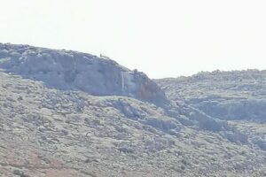 ميليشيا “فيلق الشام” تحفر بالجبل في ناحية شيراوا وتنقل الحجارة لداخل الأراضي التركية