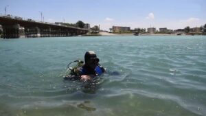 فريق الاستجابة الأولية ينشىء مفرزة إنقاذ جوالة على سرير نهر الفرات