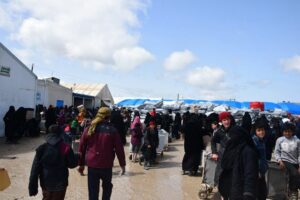 تجهيز مركز مؤقت لاستقبال العوائل القادمة من الهول