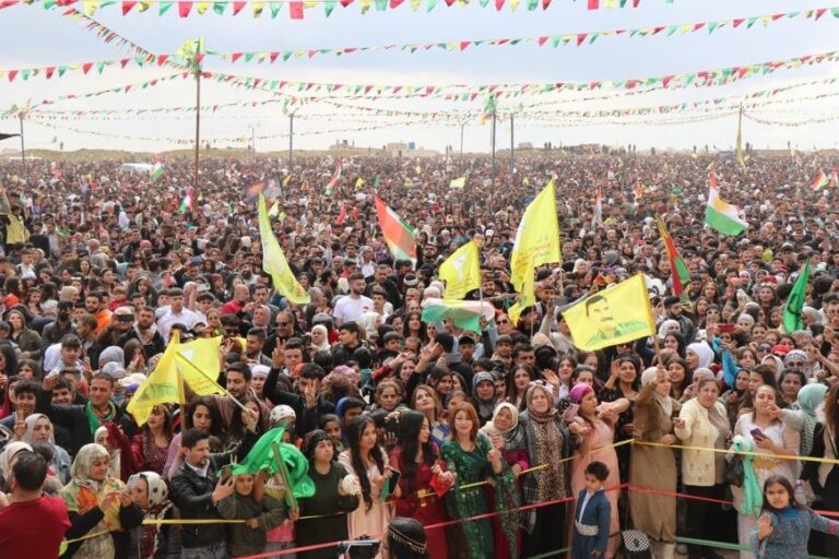 صور من نوروز 2025 في روجآفا وسوريا – Kurd Online