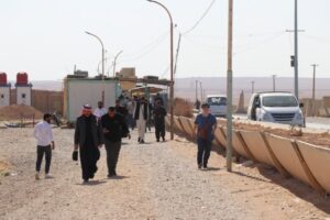 السلطات السورية تعيد إغلاق طريق أثريا وتفاقم معاناة المدنيين القادمين من الجزيرة