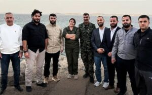 “قسد” تستقبل وفدًا من سلطة دمشق في الطبقة وتؤكد حرصها على الحلول السلمية