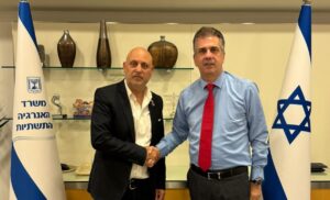 يهودا بن يوسف يبحث مع إيلي كوهين تعزيز دعم الحكومة الإسرائيلية للشعب الكردي وحمايته في سوريا
