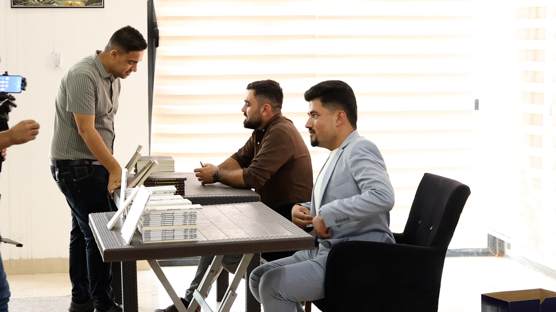 شباب إيزيديون في شنكال يوثقون الذاكرة الجماعية عبر إصدارات أدبية جديدة