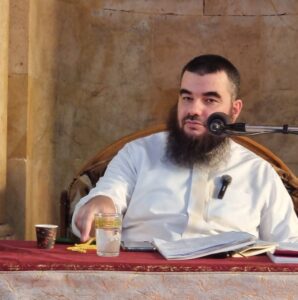 داعية سلفي يدعو إلى تفعيل «الأمر بالمعروف والنهي عن المنكر» في سوريا