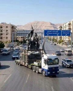 نقل تمثال صلاح الدين الأيوبي من أمام قلعة دمشق يثير غضباً كردياً