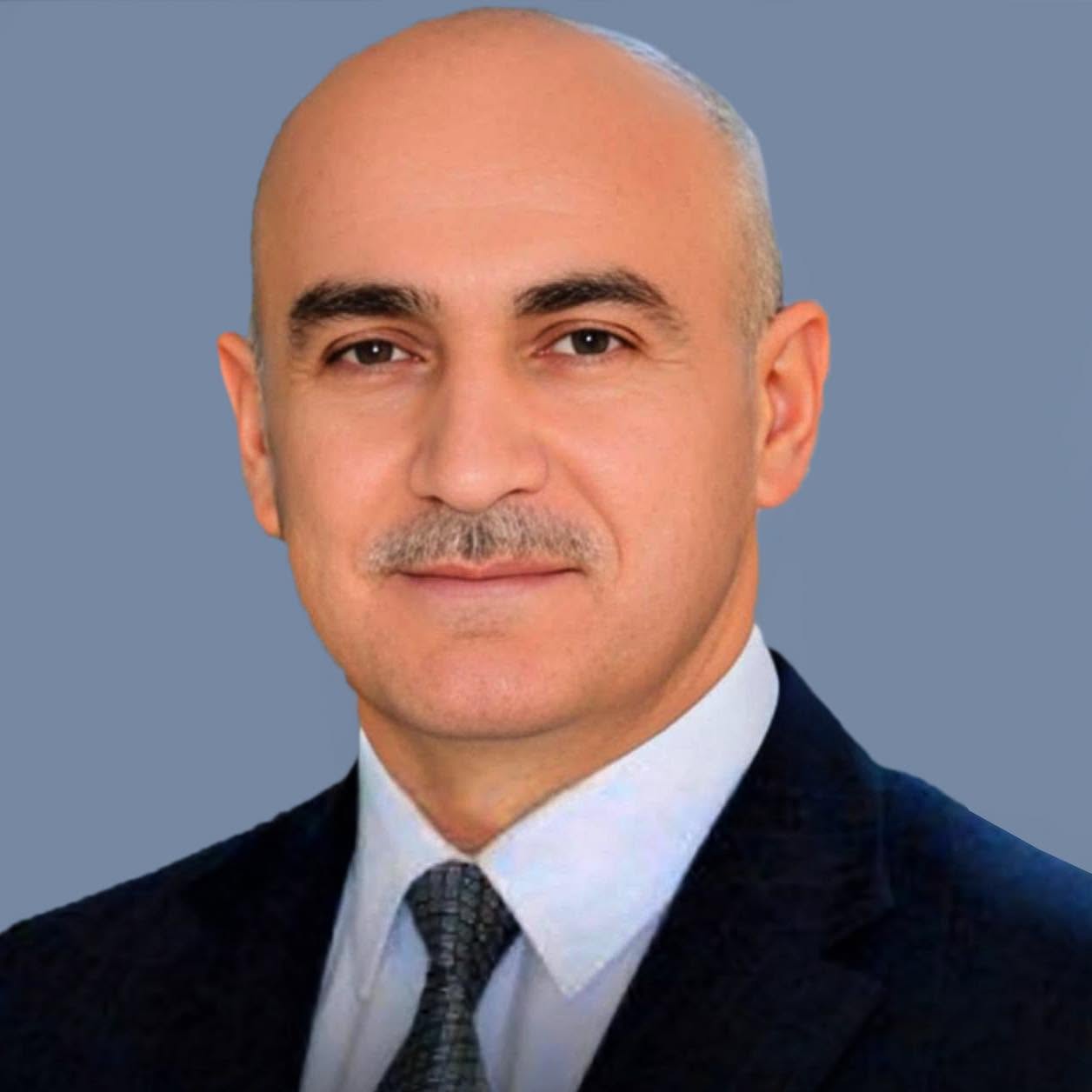 بارزاني يعزي بوفاة الأكاديمي الكوردي كوفند شيرواني