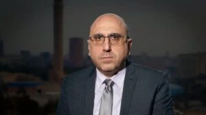رامي عبد الرحمن يحذر: تصاعد خطاب الكراهية في سوريا يهدد السلم الأهلي ويعيد ممارسات الإقصاء